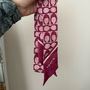 Coach signature skinny scarf